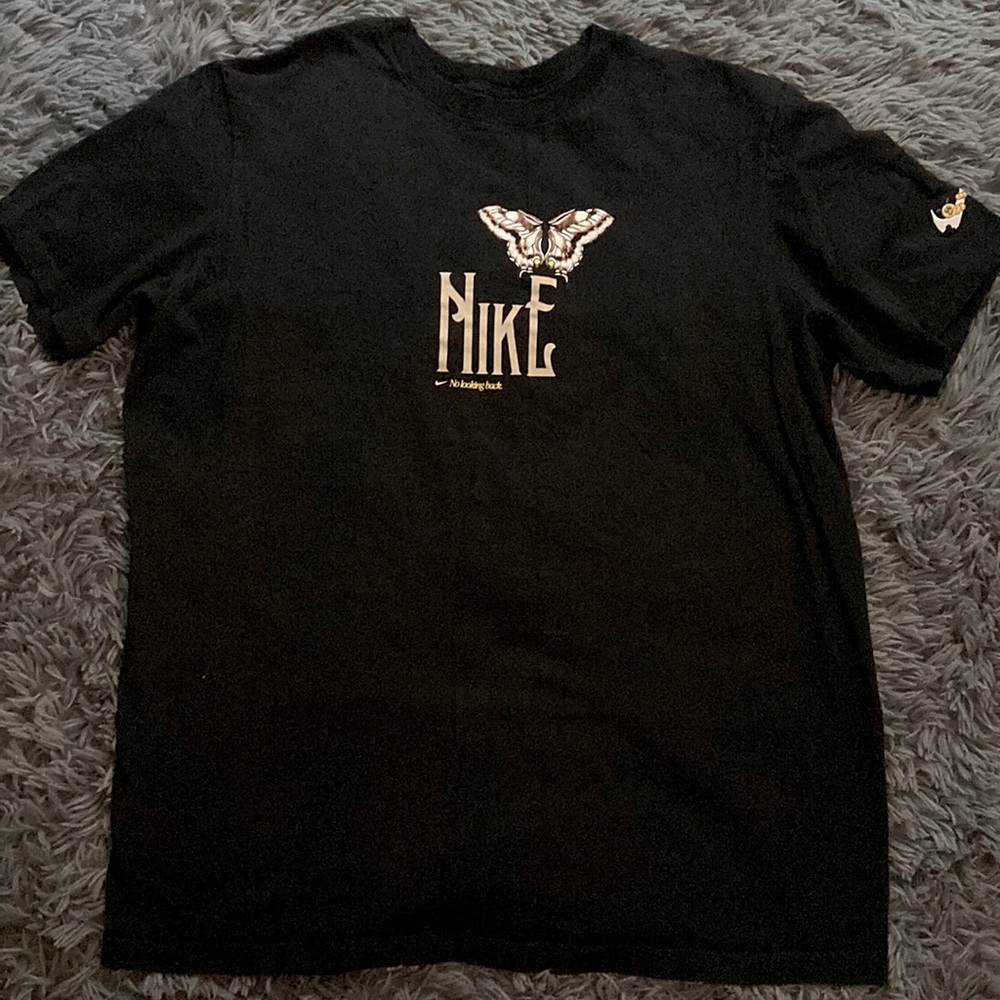 Nike Tee